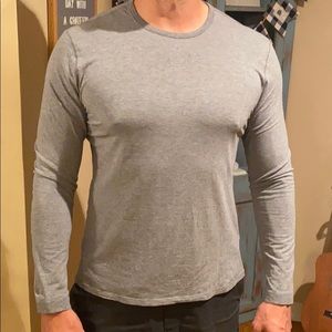 Lululemon men’s grey long sleeve